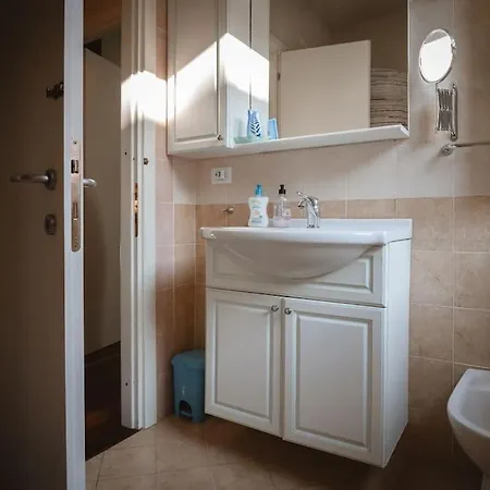 Apartment La Casetta Dell'orto Viareggio